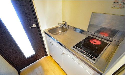 キッチン　設備仕様は号室により異なる為、現況を優先とします。