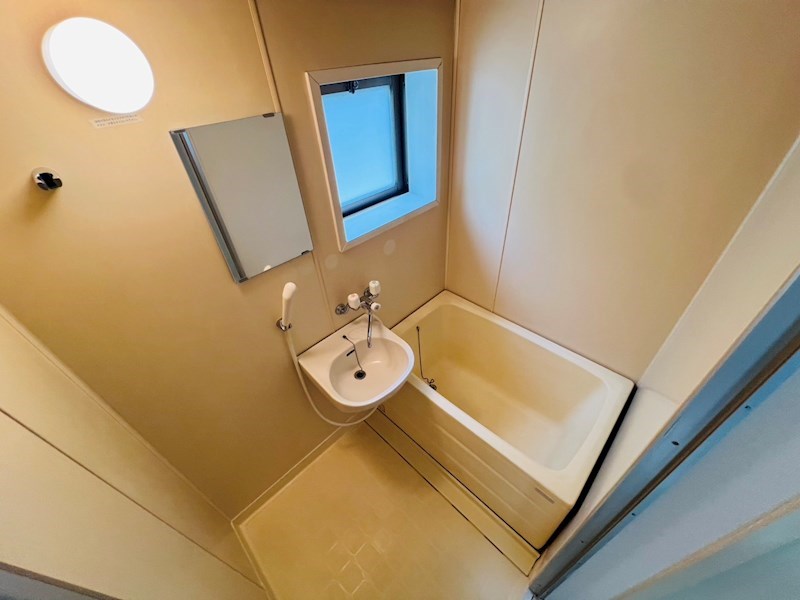 バス・シャワールーム　別部屋参考写真