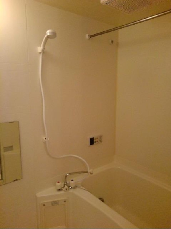 バス・シャワールーム　図面と現状に相違がある場合には現状を優先