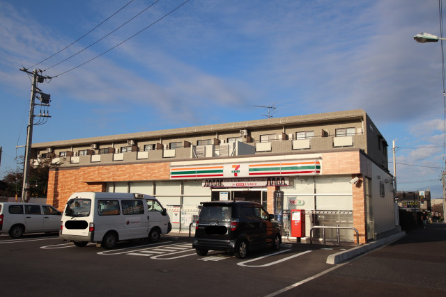 コンビニ　セブン－イレブン　成田囲護台南店（コンビニ）まで300m