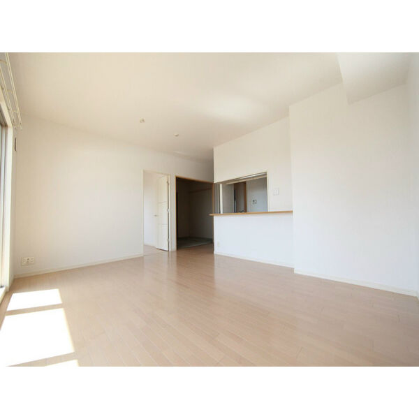 居室・リビング　※別室の参考写真の為、現況優先です。