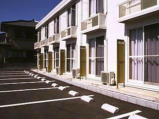 エントランス　駐車場