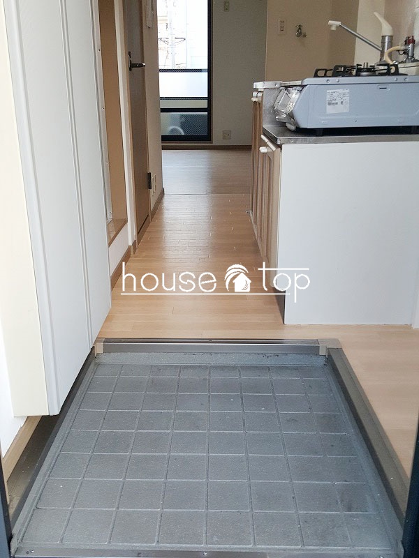 玄関　ワイドな玄関ですよ♪