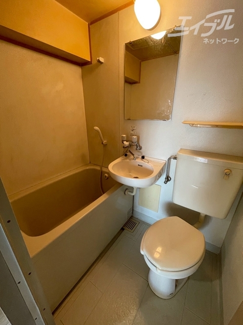 バス・シャワールーム