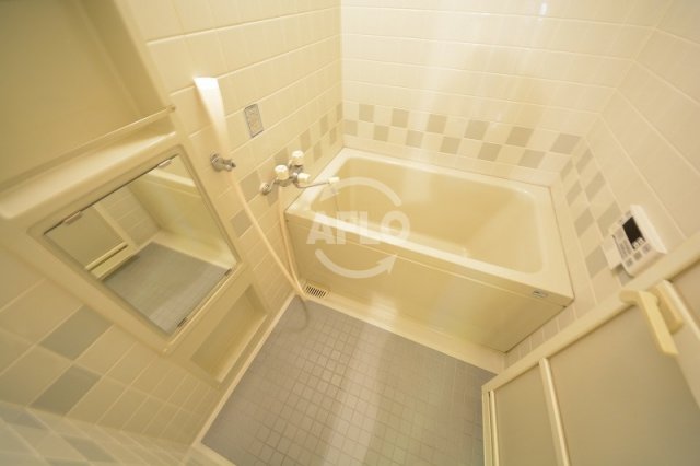 バス・シャワールーム　ベルンガーデン東平　バスルーム