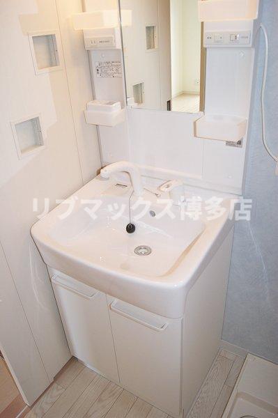 洗面設備　※写真と異なる場合は現状優先。