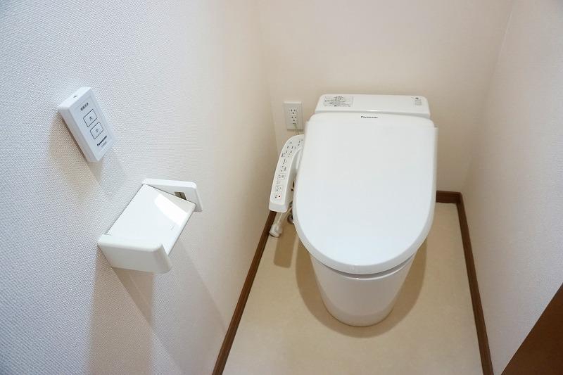 トイレ　トイレ