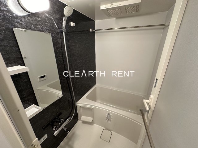 バス・シャワールーム　浴室乾燥機付きバスルーム/追焚機能付き