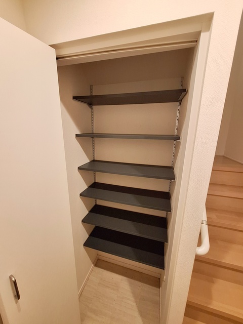 玄関　★たっぷり入るシューズBOX★別号室のお写真です