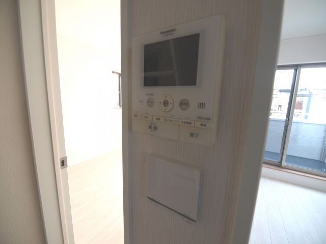 セキュリティ　モニター付きインターホン