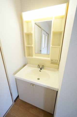 洗面設備　※同タイプの写真です。