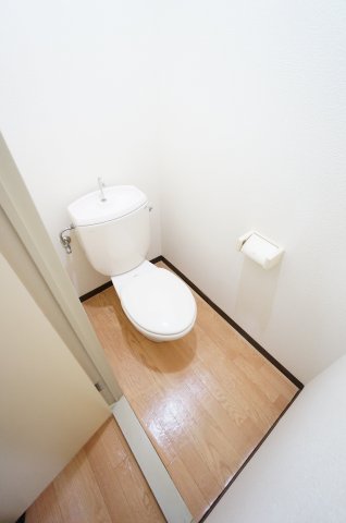 トイレ　※同タイプの写真です。
