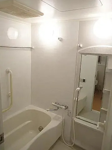 バス・シャワールーム　※別部屋の参考写真です。