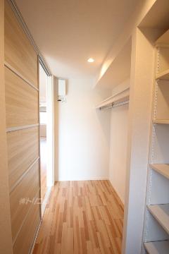 収納　ウォークインクローゼット