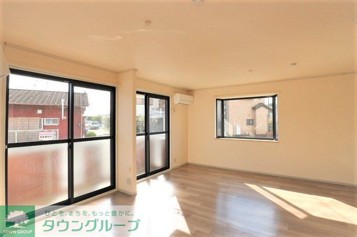 居室・リビング　※別号室参考写真です