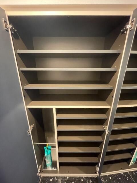 玄関　玄関収納