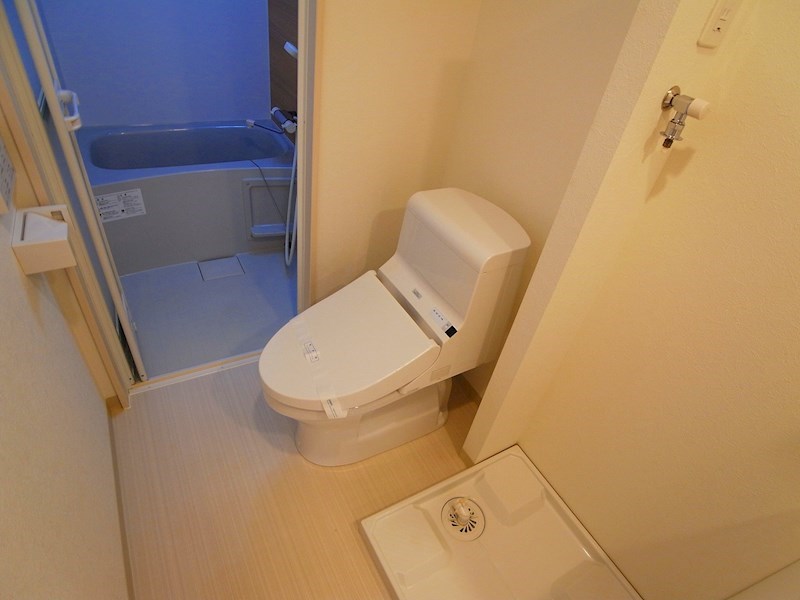 トイレ　同一物件別部屋写真