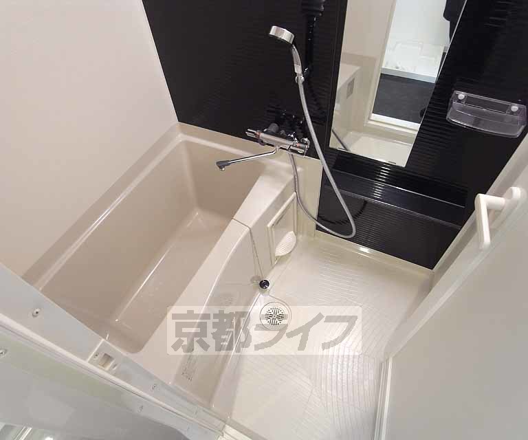 バス・シャワールーム　きれいなお風呂です。