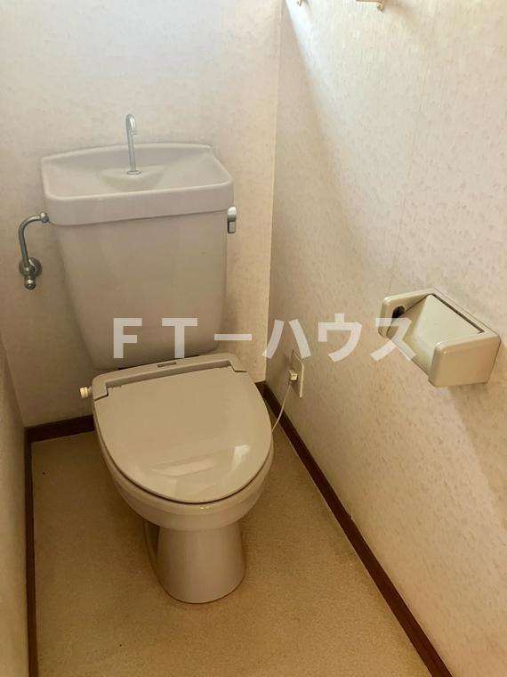 トイレ　清潔感のあるトイレです