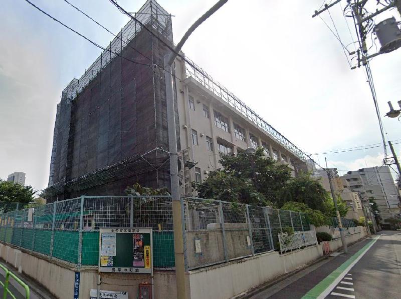 小学校　台東区立千束小学校（小学校）まで300m