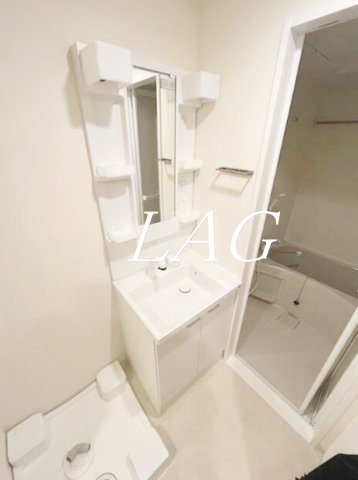 洗面設備　独立洗面台です。