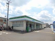 コンビニ　ファミリーマート 八尾太田新町店（コンビニ）まで509m