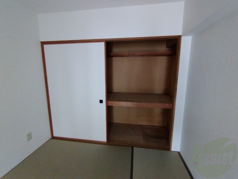 収納　寝室の収納になります。広々としてたくさん収納できます。