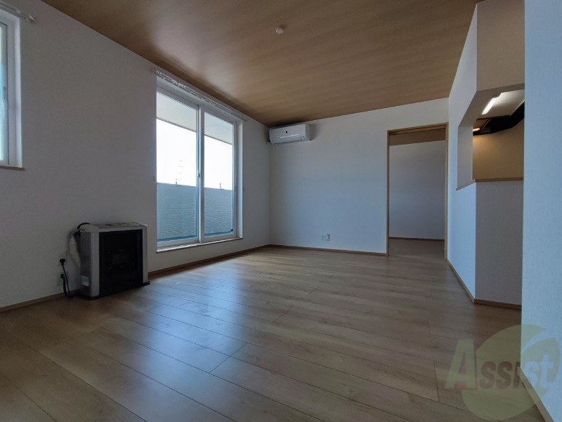 居室・リビング　広くてキレイなお部屋が広がっていて、充実した生活が送れそう。