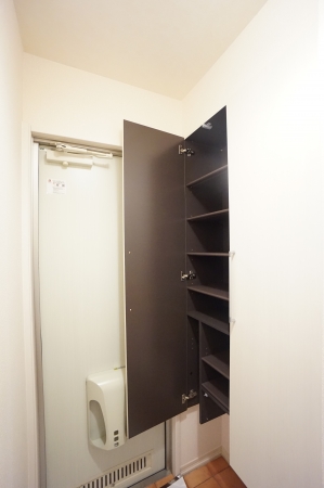 玄関　シューズボックス