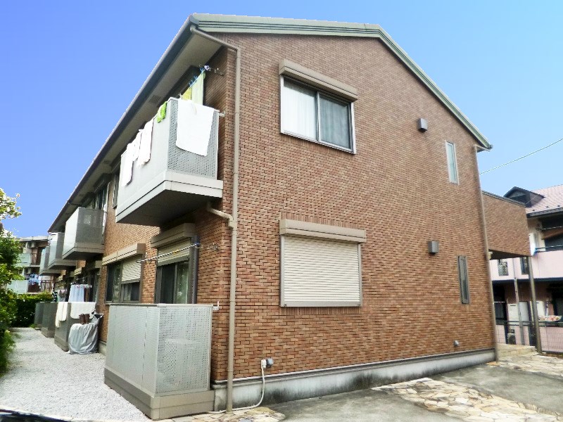 建物外観　高幡不動駅まで徒歩12分！