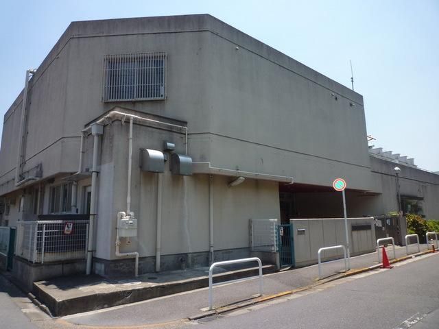 幼稚園・保育園　新松戸中央保育所（幼稚園・保育園）まで200m