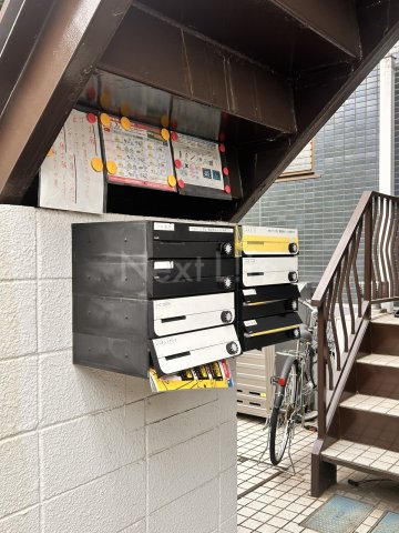 駐車場　メビウスコート国立 1-B