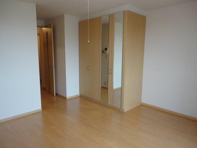 居室・リビング　室内