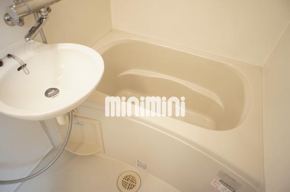 バス・シャワールーム　バストイレ別です。