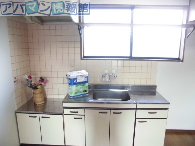 キッチン　※別号室のお写真になります