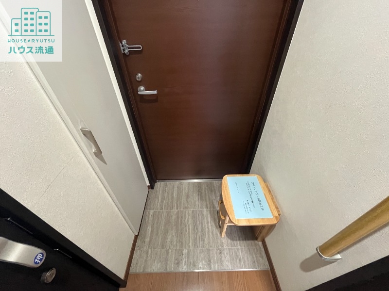 玄関　※別号室の写真