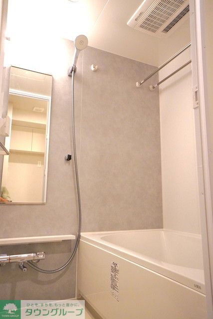 バス・シャワールーム　※写真は同タイプ住戸です。