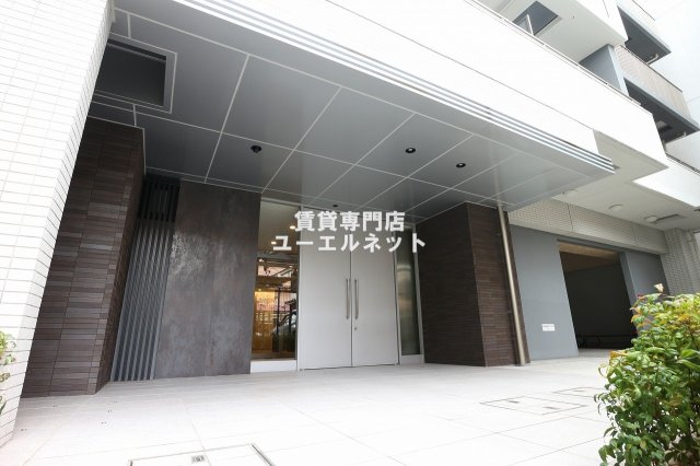 建物外観　シンプルで洗練されたデザインが毎日の暮らしに心地よさをプラス