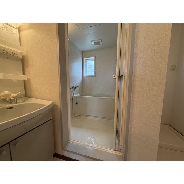 バス・シャワールーム　※写真は類似です