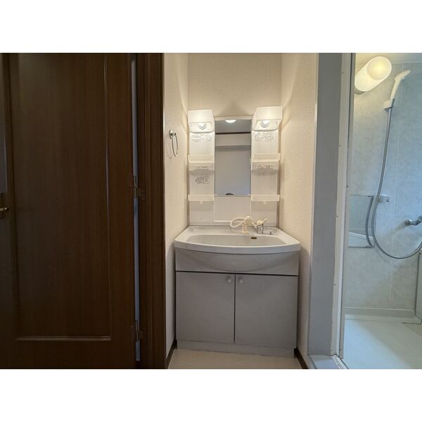 洗面設備　※写真は類似です