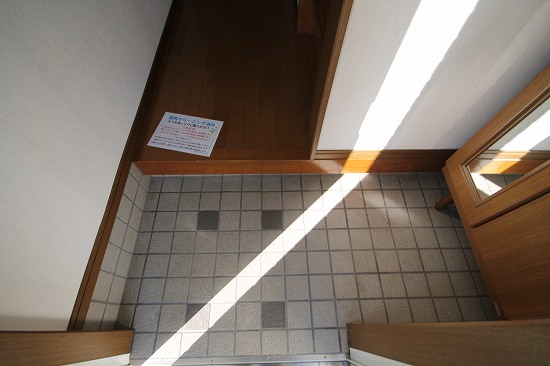 玄関　※写真は類似です