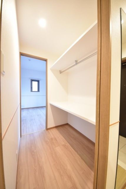 収納　大容量のウォークインクローゼットが２つ