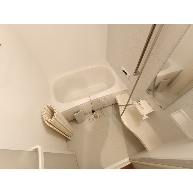 バス・シャワールーム　※同建物別部屋参考画像