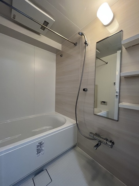 バス・シャワールーム　バスルーム