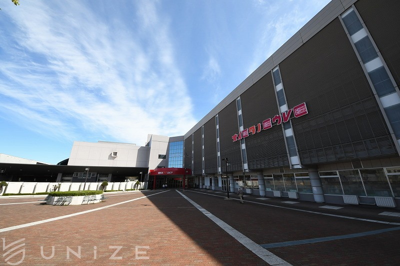 スーパー　ロピア福住店（スーパー）まで421m