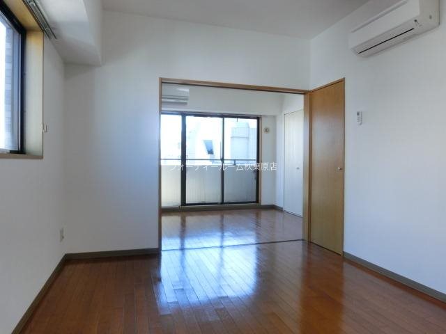 居室・リビング　★《見学予約受付中》契約金がクレジット決済可能です★