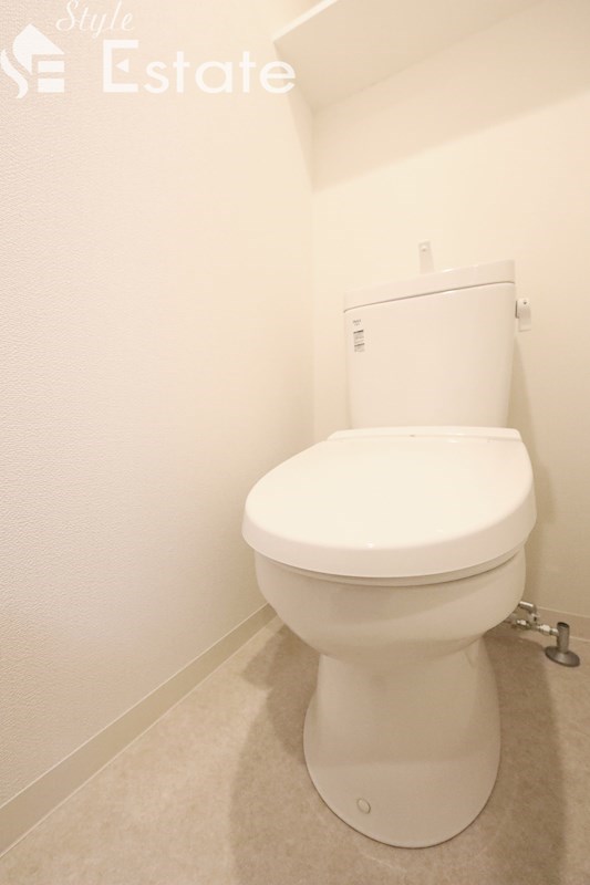 トイレ　温水洗浄便座