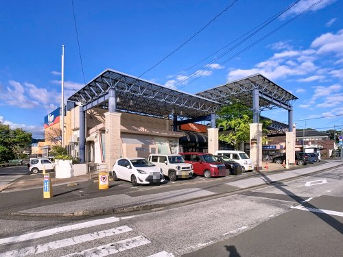 スーパー　SunShine(サンシャイン) ヴィアン店（スーパー）まで756m