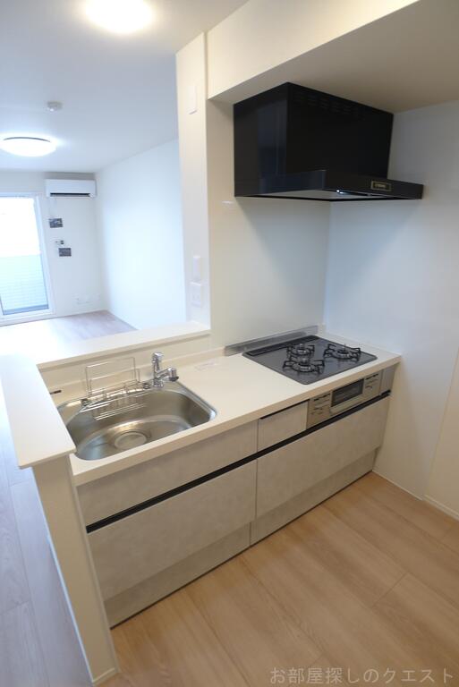 キッチン　(写真は同タイプ）