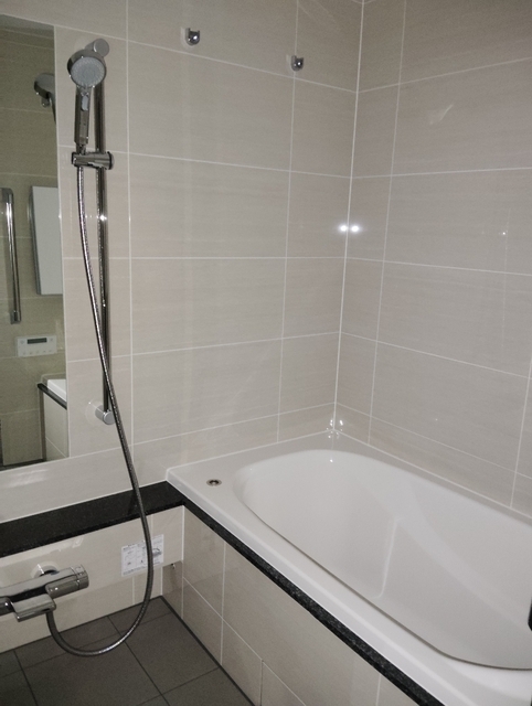 バス・シャワールーム　浴室